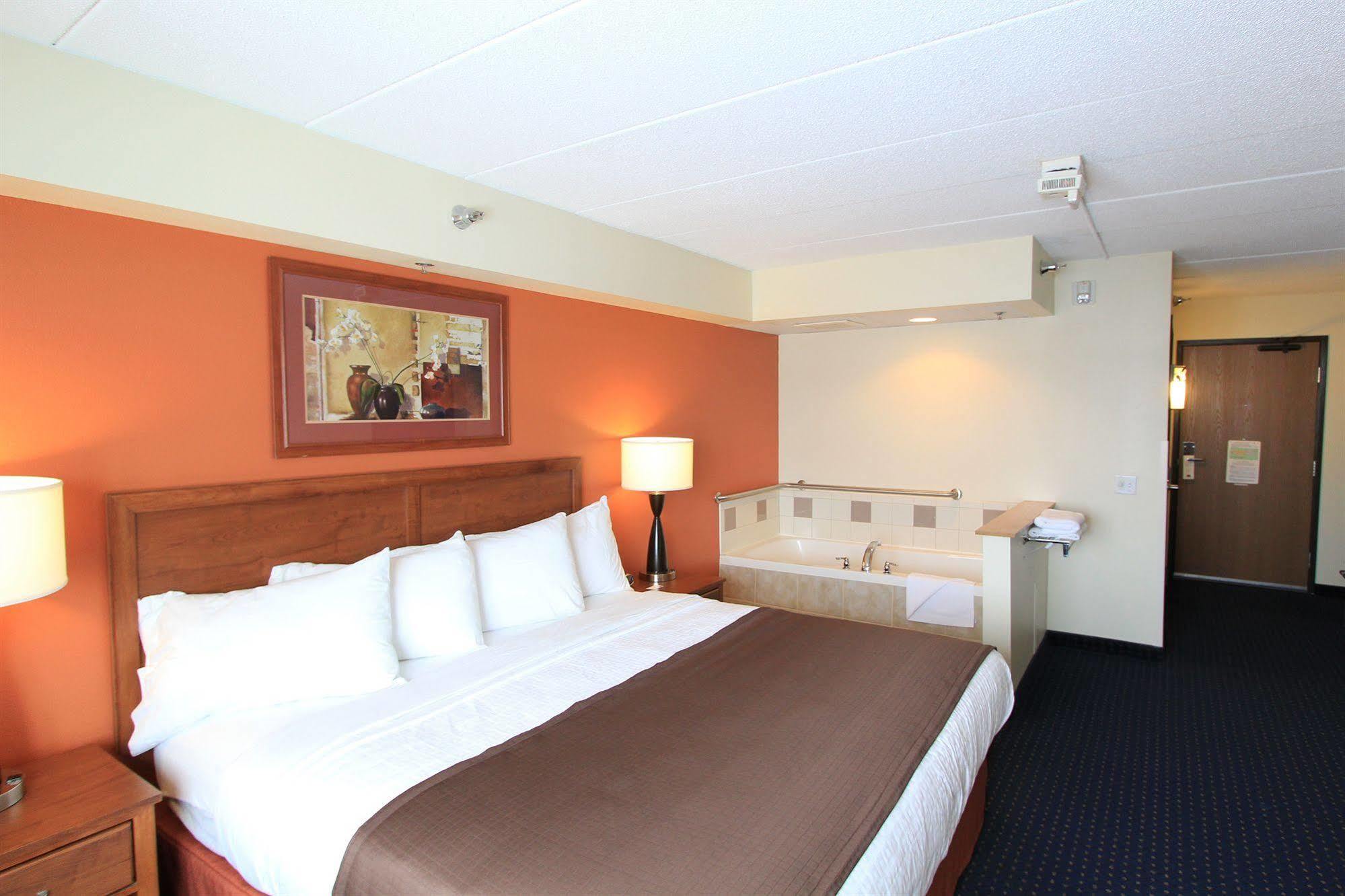 Americinn By Wyndham Cedar Rapids Airport Zewnętrze zdjęcie