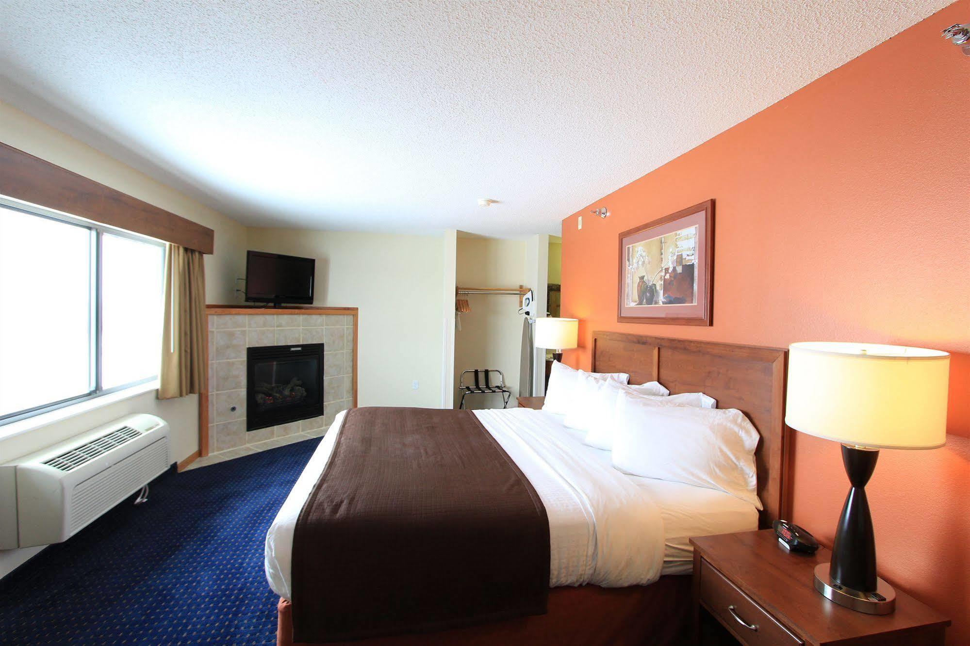 Americinn By Wyndham Cedar Rapids Airport Zewnętrze zdjęcie