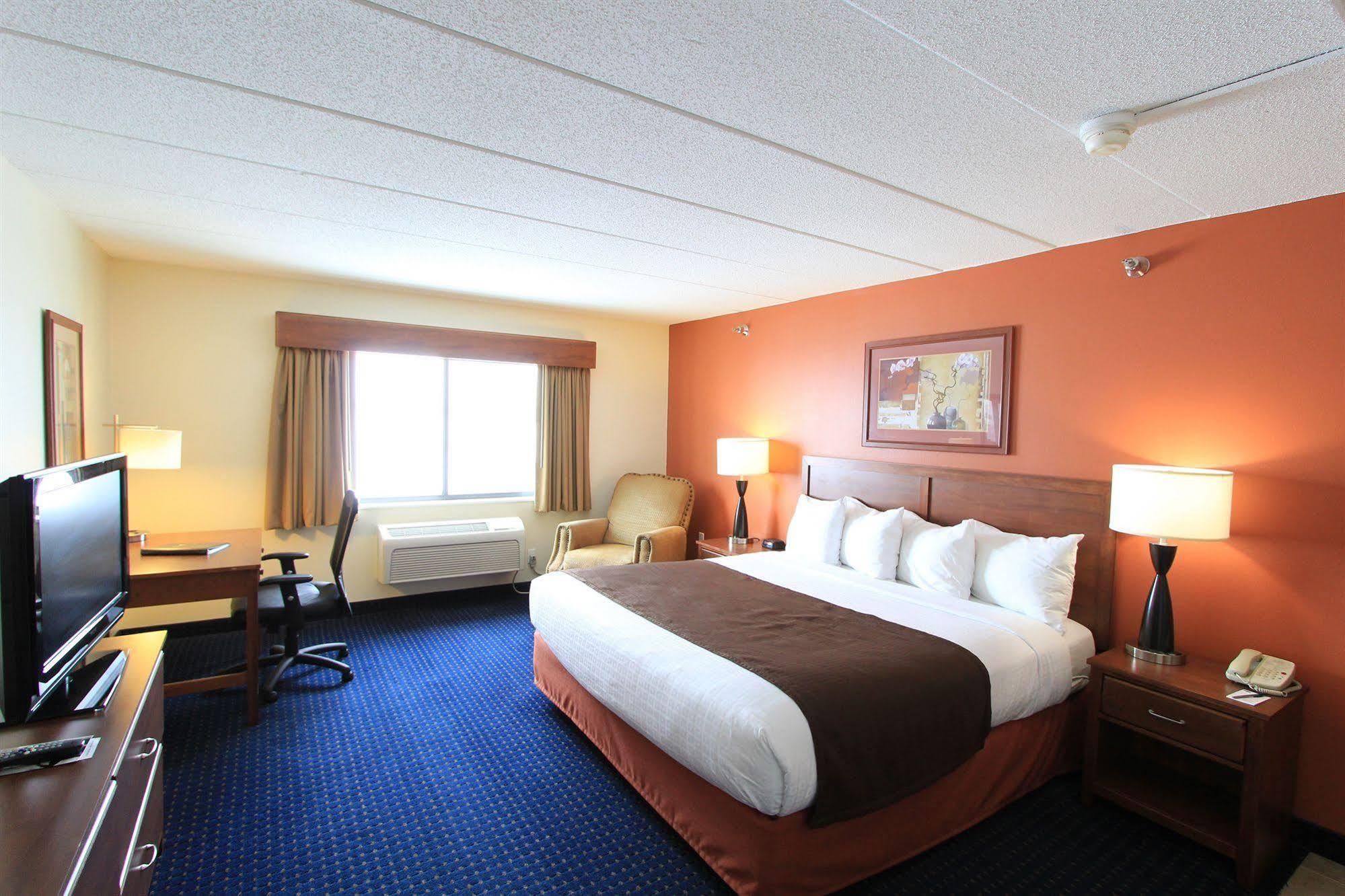 Americinn By Wyndham Cedar Rapids Airport Zewnętrze zdjęcie
